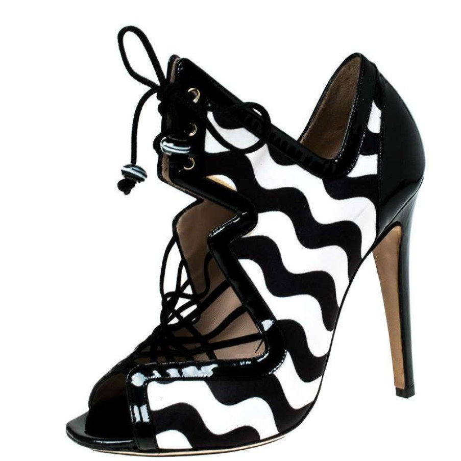 Women'S Shoes * | Nicholas Kirkwood Monochrome Satin And Patent Leather Cut Out Strappy Sandals Size 37 For Women Black